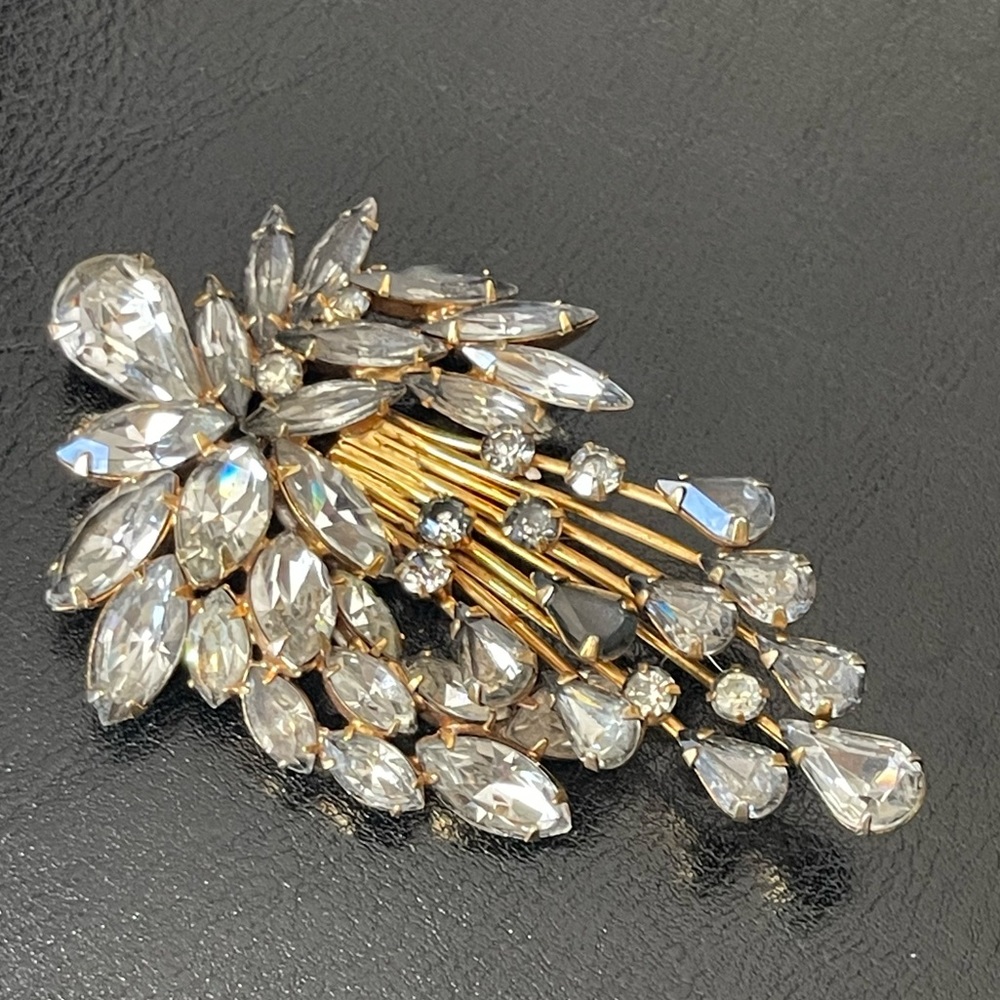 Napier Vintage Cascading Rhinestone Brooch WC-282
